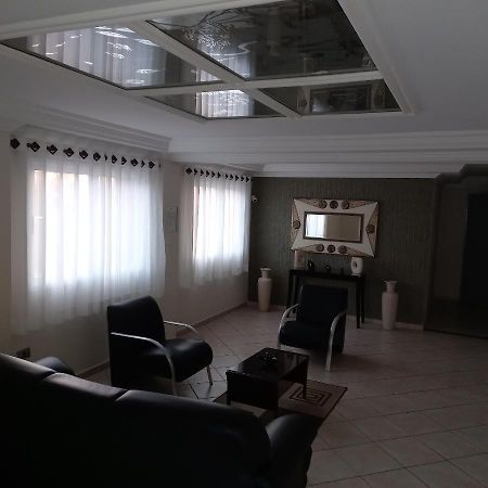 Otimo Apartamento Condominio Frente A Praia Mongaguá Exteriér fotografie