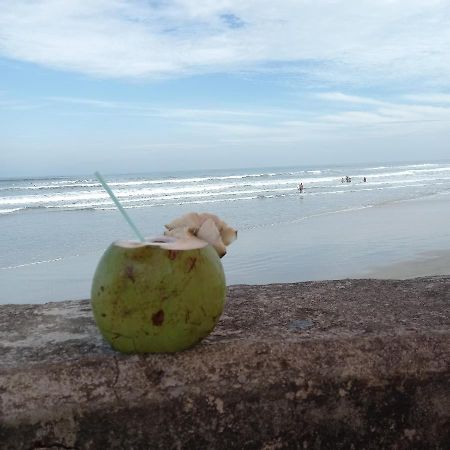 Otimo Apartamento Condominio Frente A Praia Mongaguá Exteriér fotografie